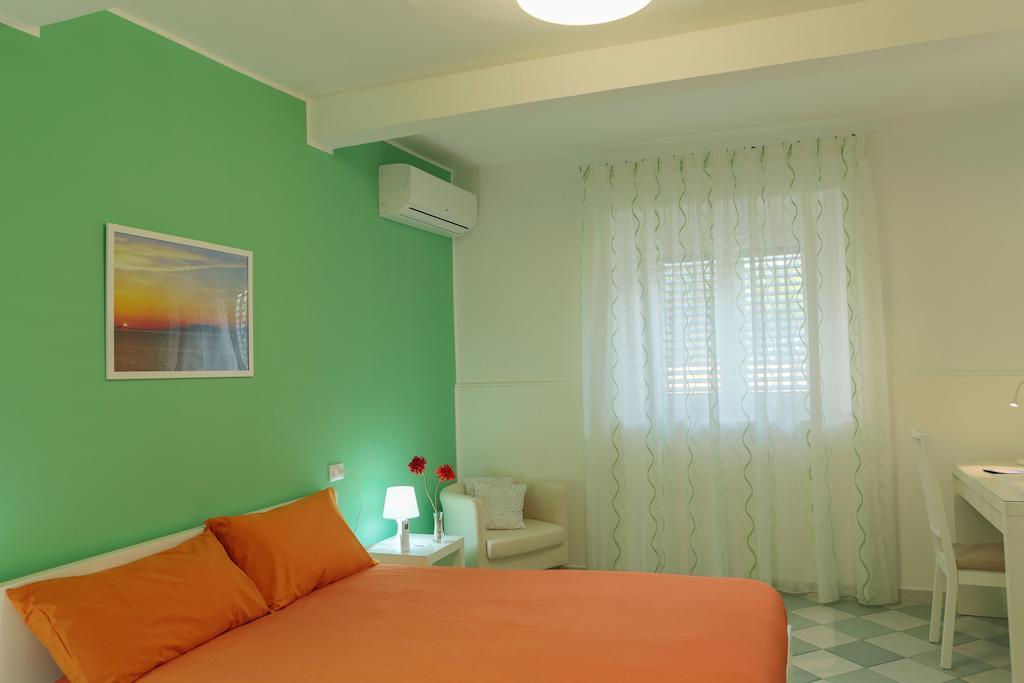 B&B Porta Della Sicilia Messina Phòng bức ảnh
