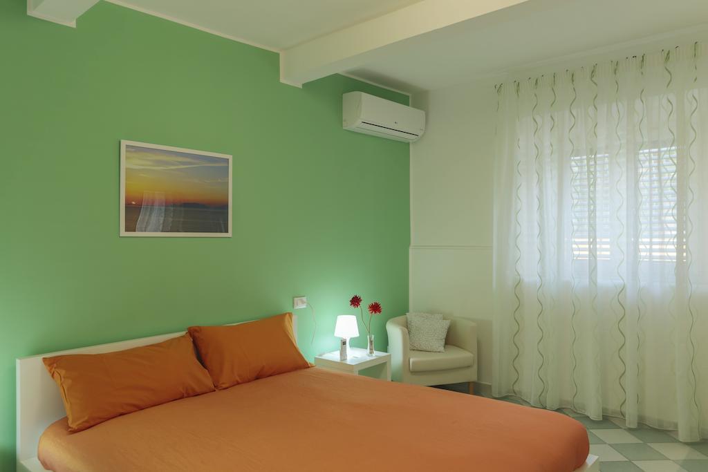 B&B Porta Della Sicilia Messina Phòng bức ảnh